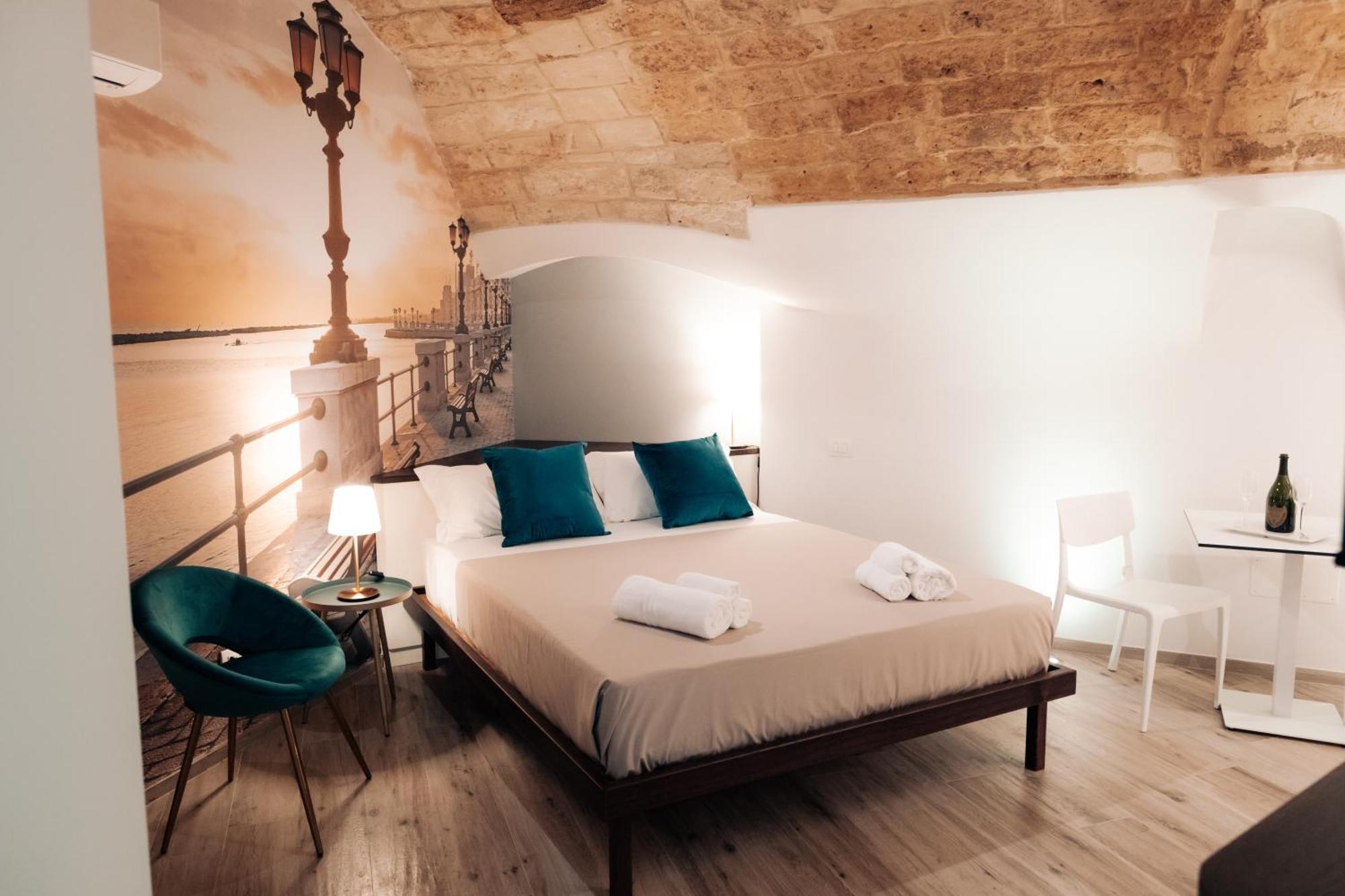 Timeless Apulian Luxury Suite Барі Екстер'єр фото