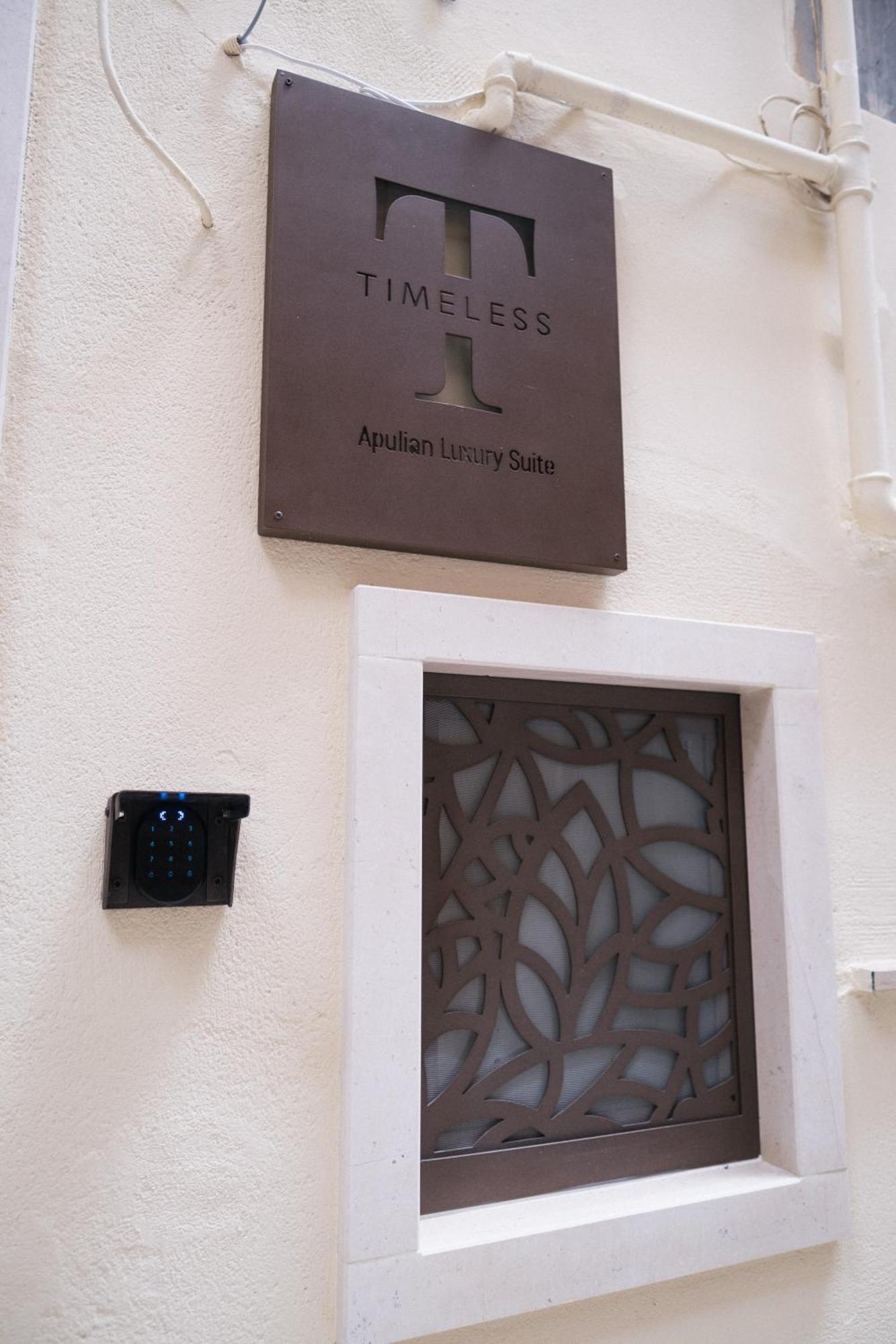 Timeless Apulian Luxury Suite Барі Екстер'єр фото